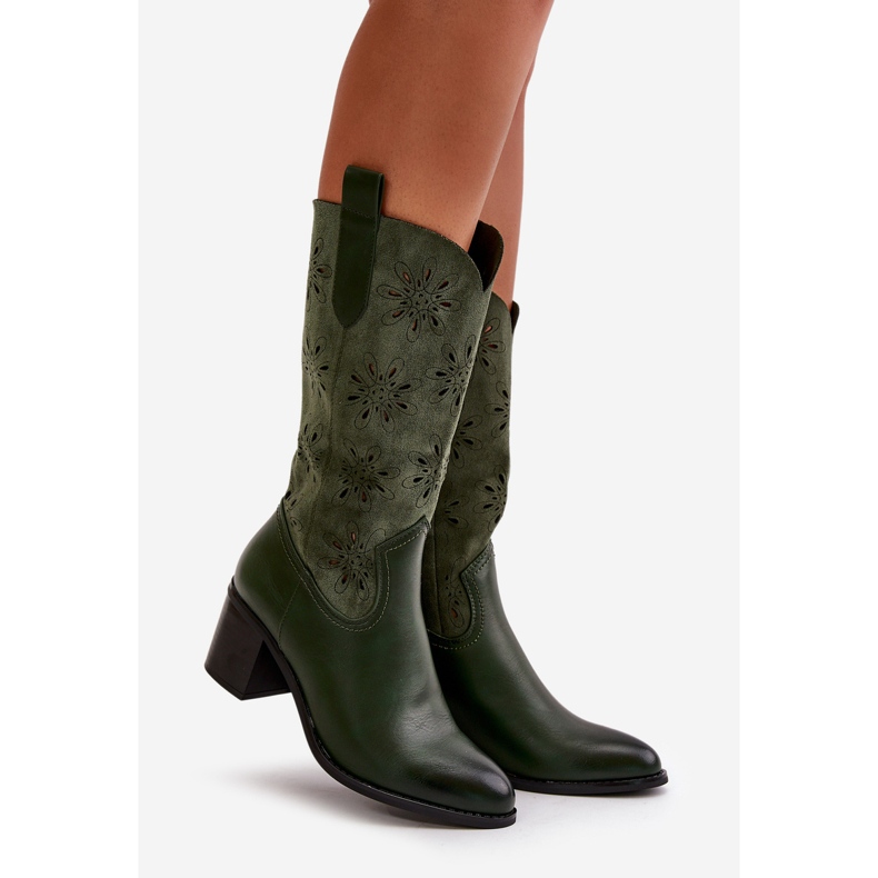 Jezzi Kvinnors genombrutna mid-kalfstövlar gjorda av ekomockagrön Nevilos 1