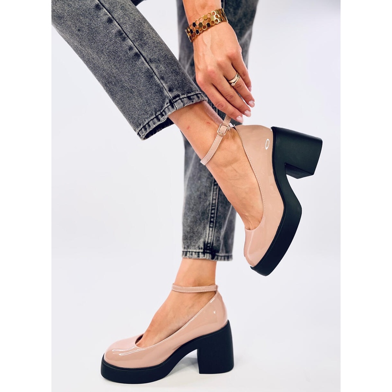 Termet Khaki bredklackade pumps beige 2