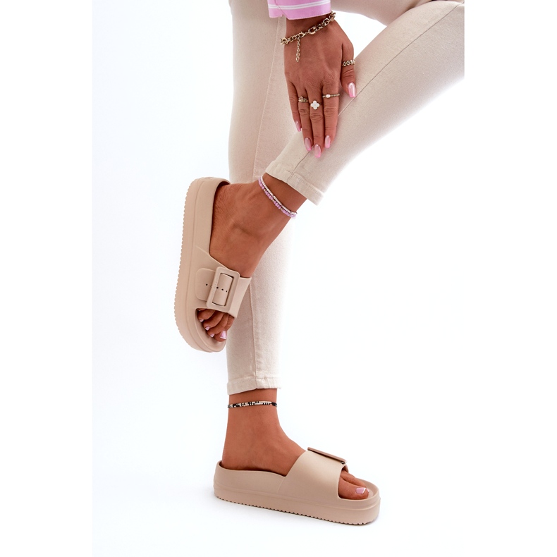 Flip-flops i skum för kvinnor på plattformen med ett spänne Big Star NN274A666 Beige 3