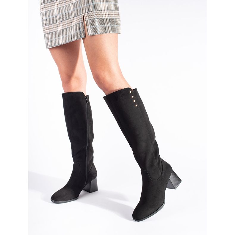 Högklackade stövlar i svart mocka 2