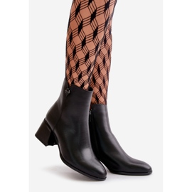 Eleganta, varma damstövlar gjorda av naturligt läder, svart Vinceza 77106 1