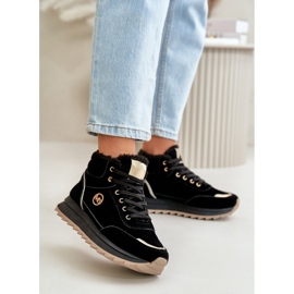 Damisolerade sportskor på plattform Svart Ariatte 2