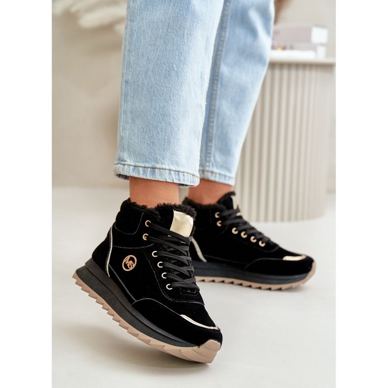 Damisolerade sportskor på plattform Svart Ariatte 2