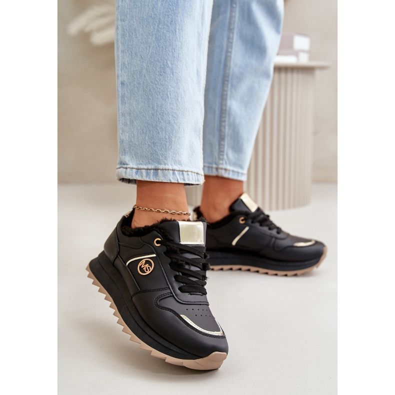 Damsportskor isolerade med päls, svart Lerisas-plattform 2