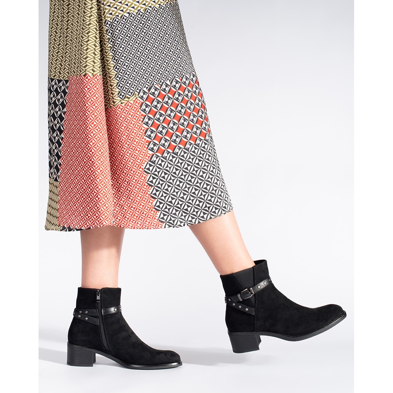 Svarta lågklackade stövlar i mocka från Sergio Leone 1