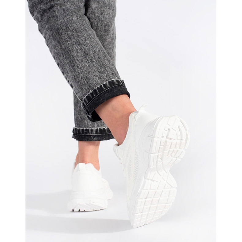 Vita sneakers med tjock sula 2