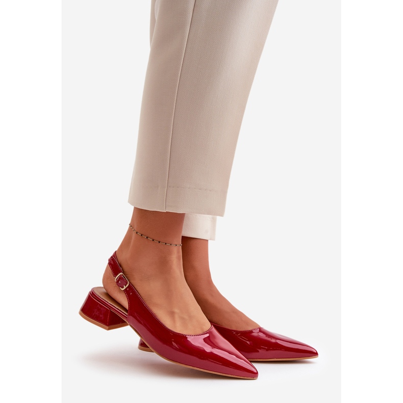 Lackläderbalettkläder på låga klackar med spetsiga tår Anarinne röd 1