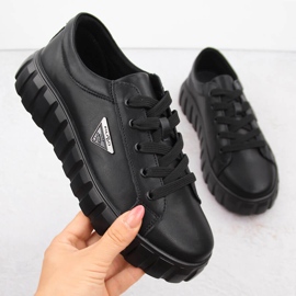 Svarta damskor i läder på plattformen Filippo DP4670 1