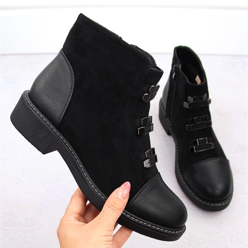 M. DASZYŃSKI Isolerade svarta stövlar i mocka för kvinnor M.Daszyński SA252-4 1