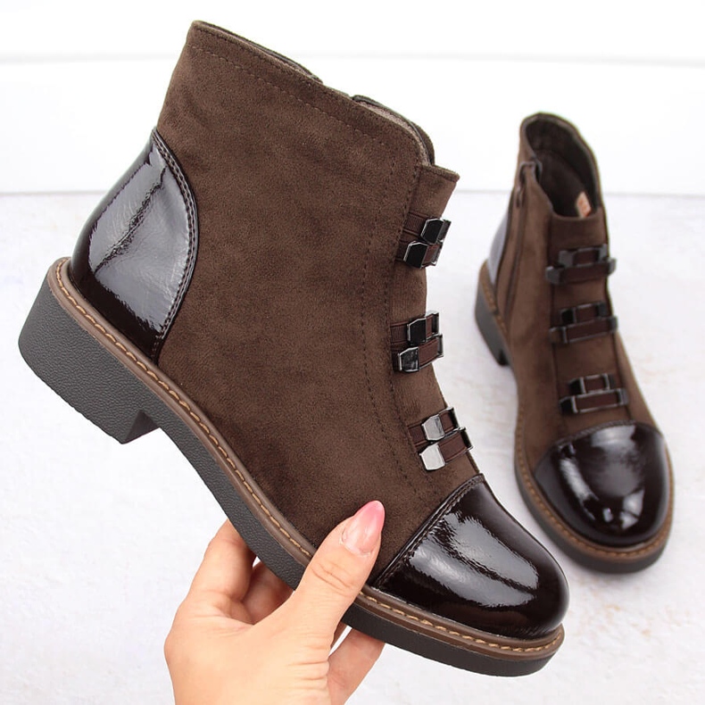 M. DASZYŃSKI Kvinnors mocka isolerade bruna stövlar M.Daszyński SA252-4 1