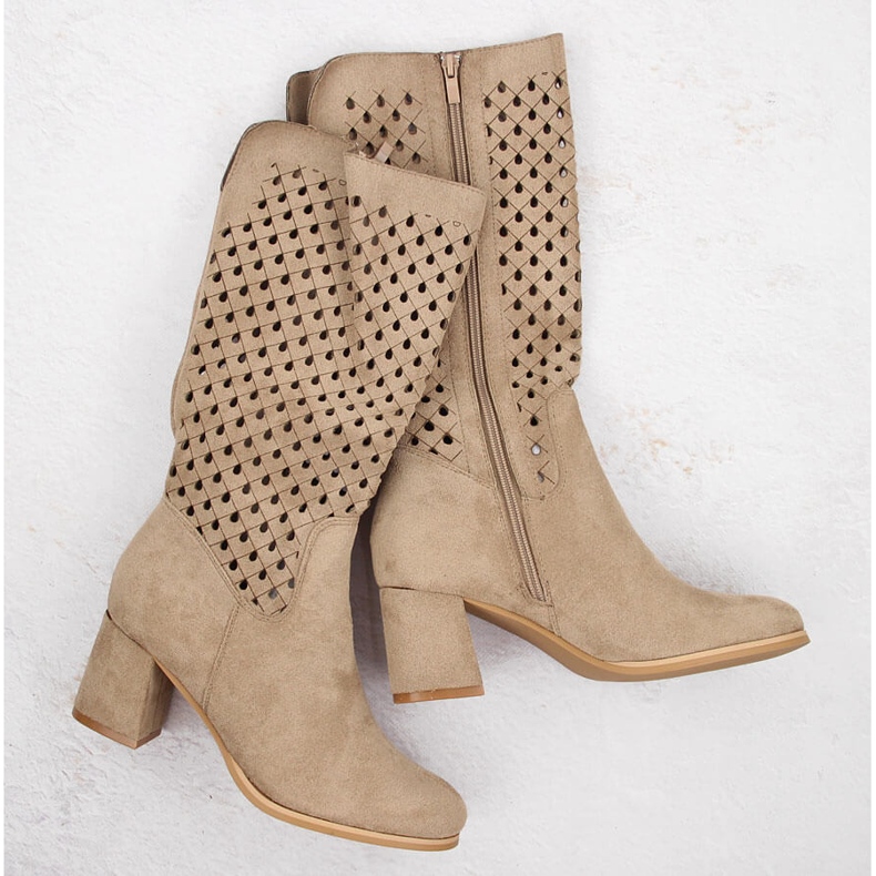 M. DASZYŃSKI Openwork stövlar i mocka för kvinnor, beige M.Daszyński SA156-10B 1