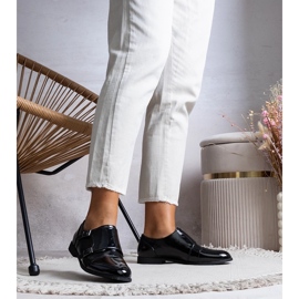 Svartlackade Davide skor 1