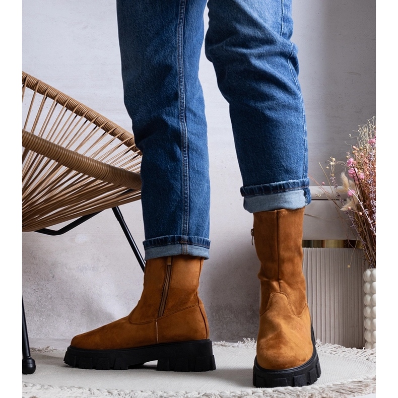 Bruna plattformsstövlar 1