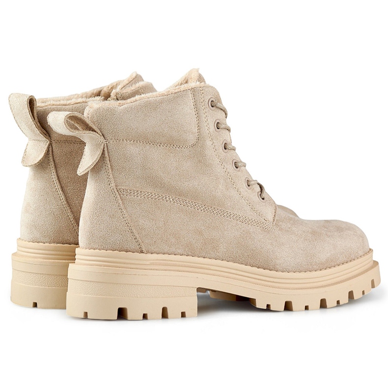 Klassiska damsneakers i beige mocka 1