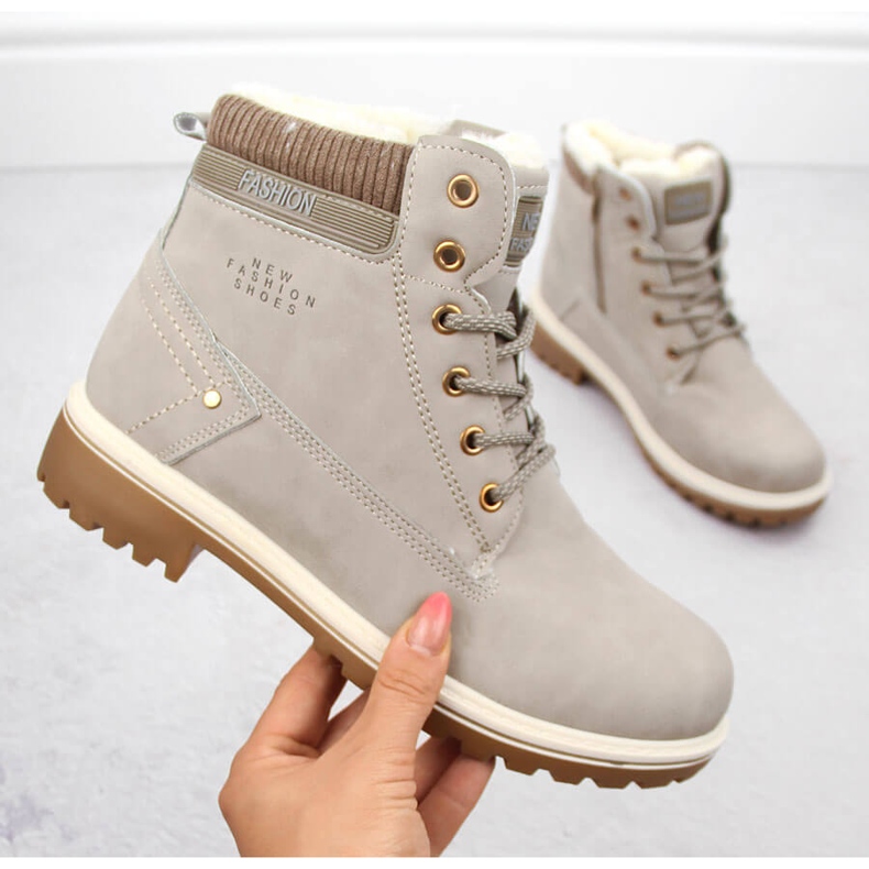 Beige stövlar för kvinnor Potocki 97301 1