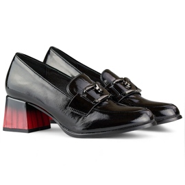 Svarta eleganta damskor med röd klack, pumps i lackläder 1