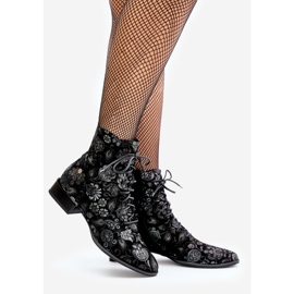 Mockamönstrade Flat Boots Maciejka 06391-01 Svart 1