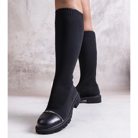 Svarta stövlar dekorerade med Sayega zirkoner 1