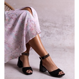 Athir sandaler med patentklack svart 1