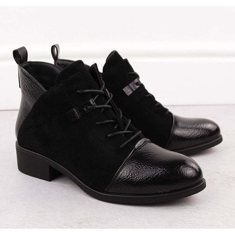 M. DASZYŃSKI Isolerade svarta stövlar i mocka för kvinnor M.Daszyński MR2458-7 2