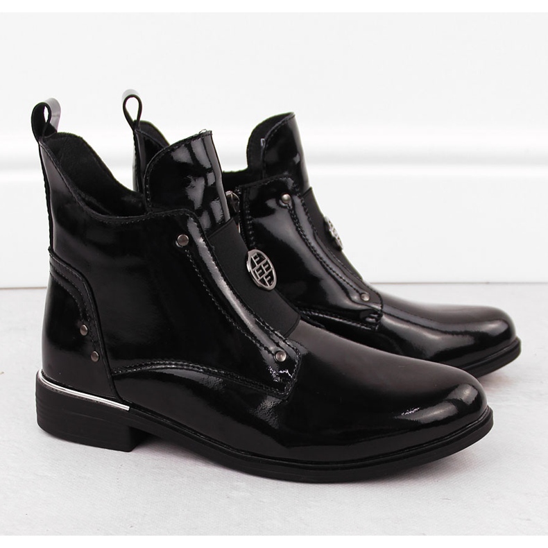 Filippo DBT4750 ankelstövlar för kvinnor i svart lack 2