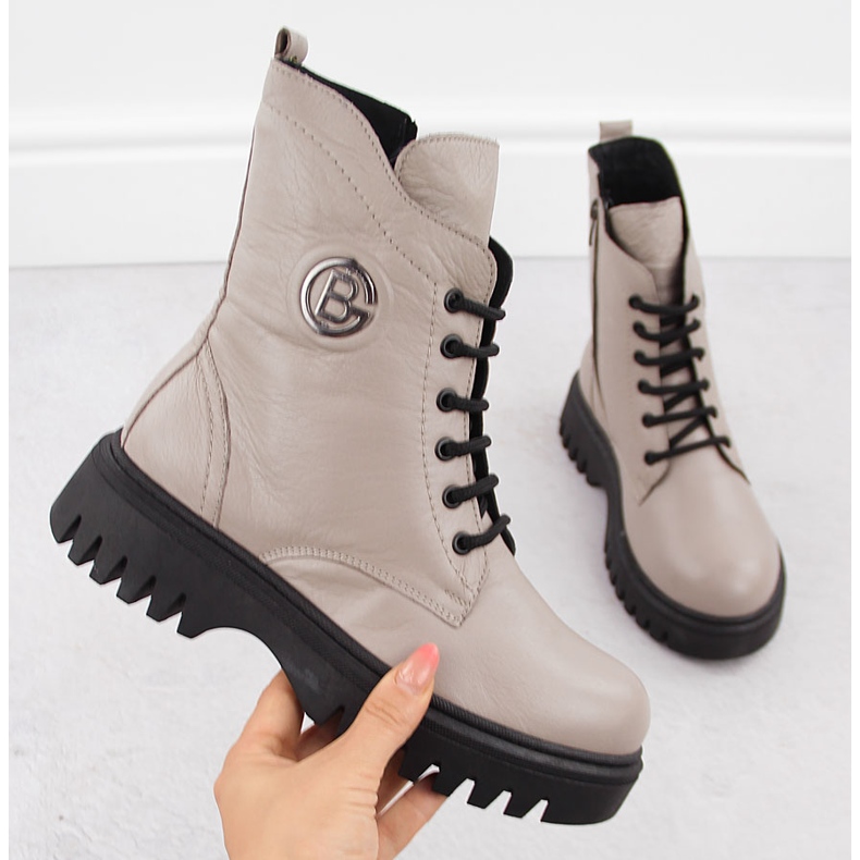 Arbetarskor i läder för kvinnor med tjock sula, beige T.Sokolski Z1962 1