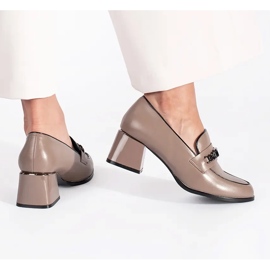 Beige damskor med hög klack 1