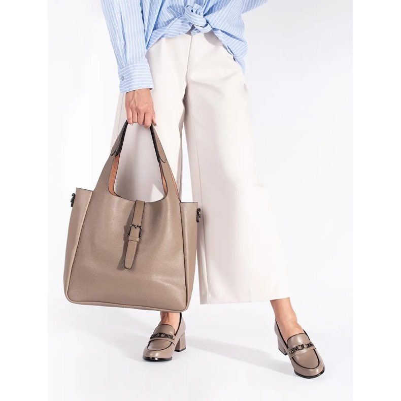 Beige damskor med hög klack 2