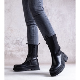 Svarta ankelboots med massiv Naema-sula 2