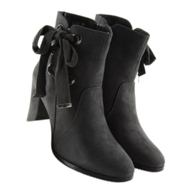 Grå Högklackade stövlar C100 grå 2