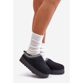 Snöskor för kvinnor med broderi, svart Tirisa 1