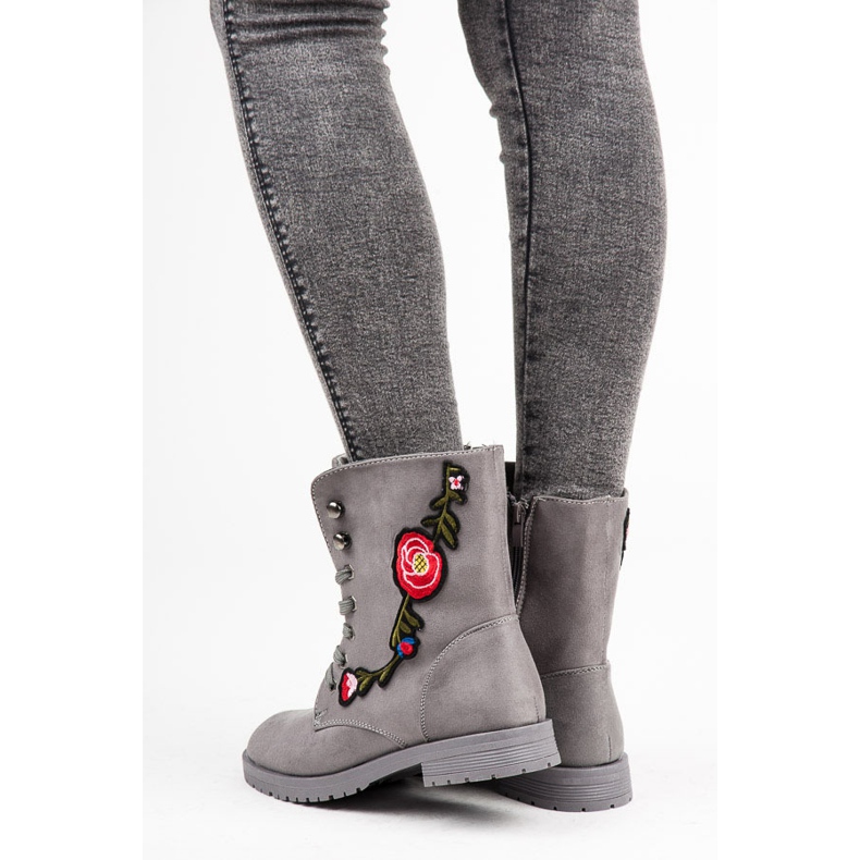 Sport Broderade mockaväskor grå 1