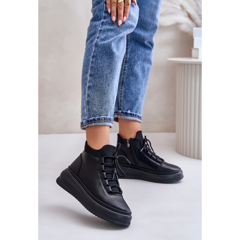 Lätta sportskor i läder på Artiker Platform 55C1041 Svart 2