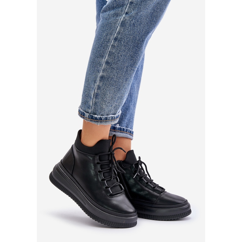 Lätta sportskor i läder på Artiker Platform 55C1041 Svart 1