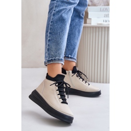 Lätta sportskor i läder på Artiker-plattformen 55C0554 Beige 2