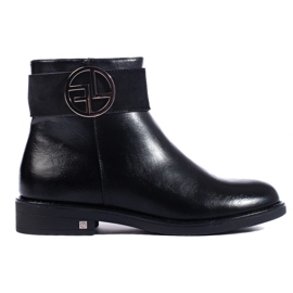 W. Potocki Svarta låga ankelboots med platt klack från Potocki 1