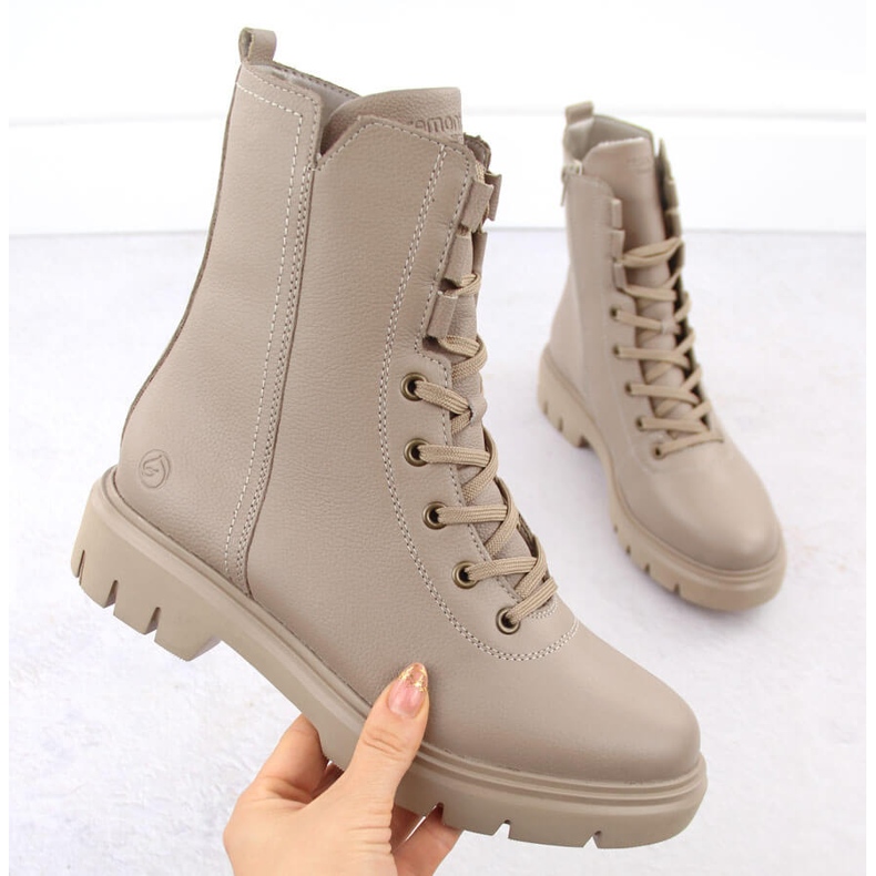 Isolerat läder för kvinnor i beige Remonte D1W76-20 1