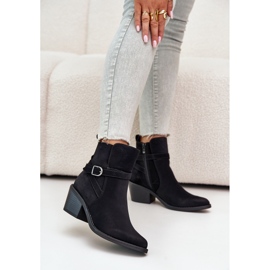 Svarta Glamer högklackade cowboystövlar med spetsiga tår, isolerade, dragkedja 2