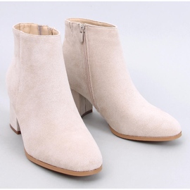 Marple Beige släta högklackade ankelboots 1