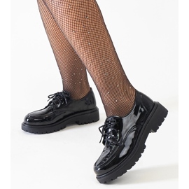 Svarta vardagsskor med snörning från Eduardana 1