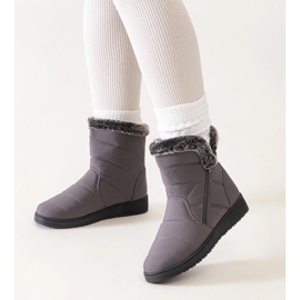 Grå snökängor dekorerade med Khit-päls 1