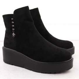 Ankelstövlar i mocka för kvinnor på tjock plattform, svart Potocki 11305 2