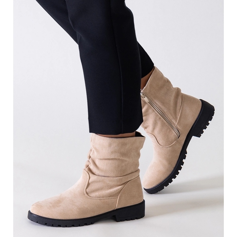 Beige volang stövlar av eko-mocka Hinda 1