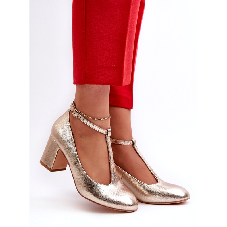 Mascara Kvinnors pumpar med eko-läder på Golden Metalic Post gyllene 2