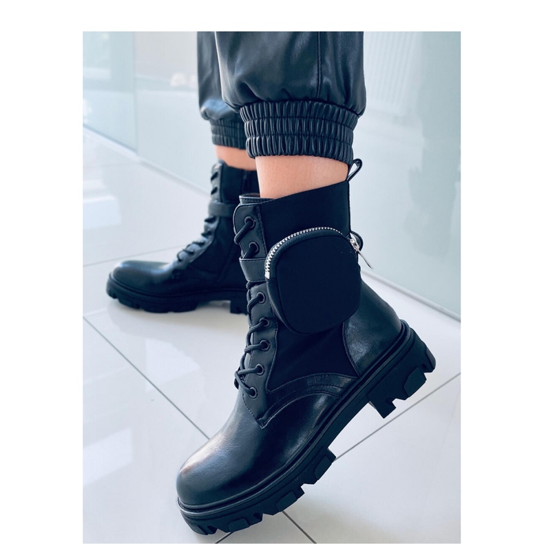 Victor Black ankelboots med snörning - Inello svart 2