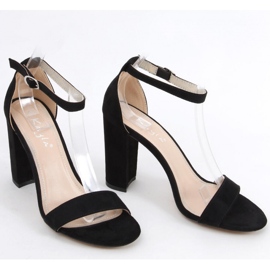 Svarta högklackade sandaler 1