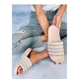 Beige strass sandal med flip-flops 1