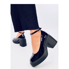 Svarta pumps med hög klack 1