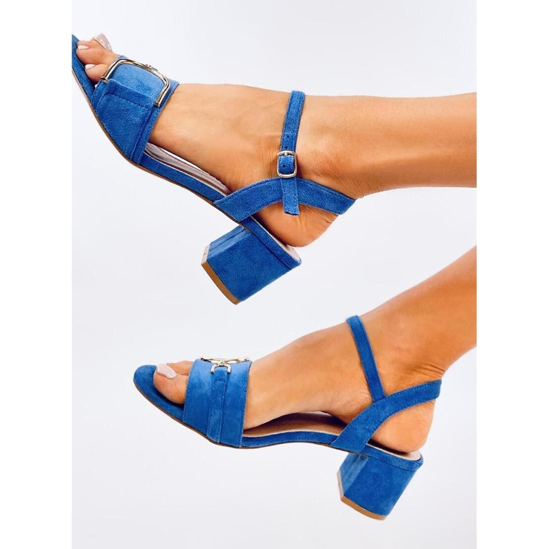 Blå lågklackade sandaler 1