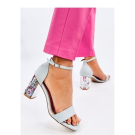 Jean högklackade sandaler med stenar blå 1